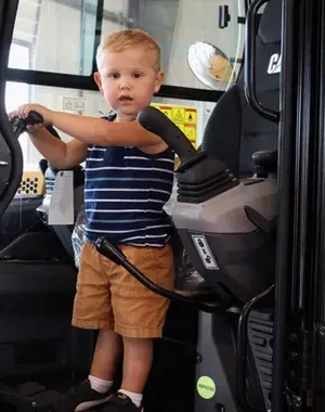 c5e462_e219fe5c73134515a53b5348ab38667emv2