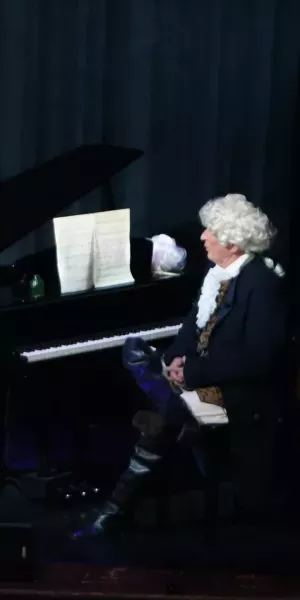 27-Mozart-the-Genius